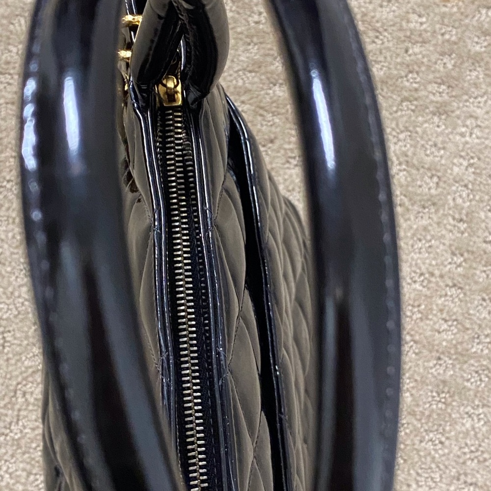 Authentic Chanel CC Black Patent Leather Gold  Medallion Tote Bag. Excellent - Picture 14 of 16